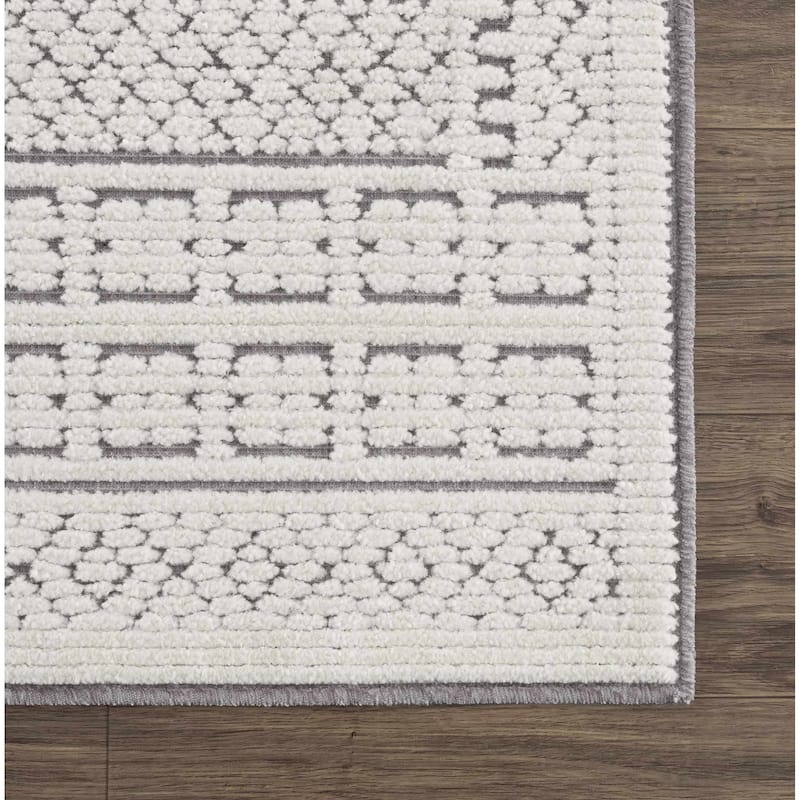 Hauteloom Bahar Living Room, Bedroom Machine Washable Area Rug - White, Off White - 2' x 2'10"