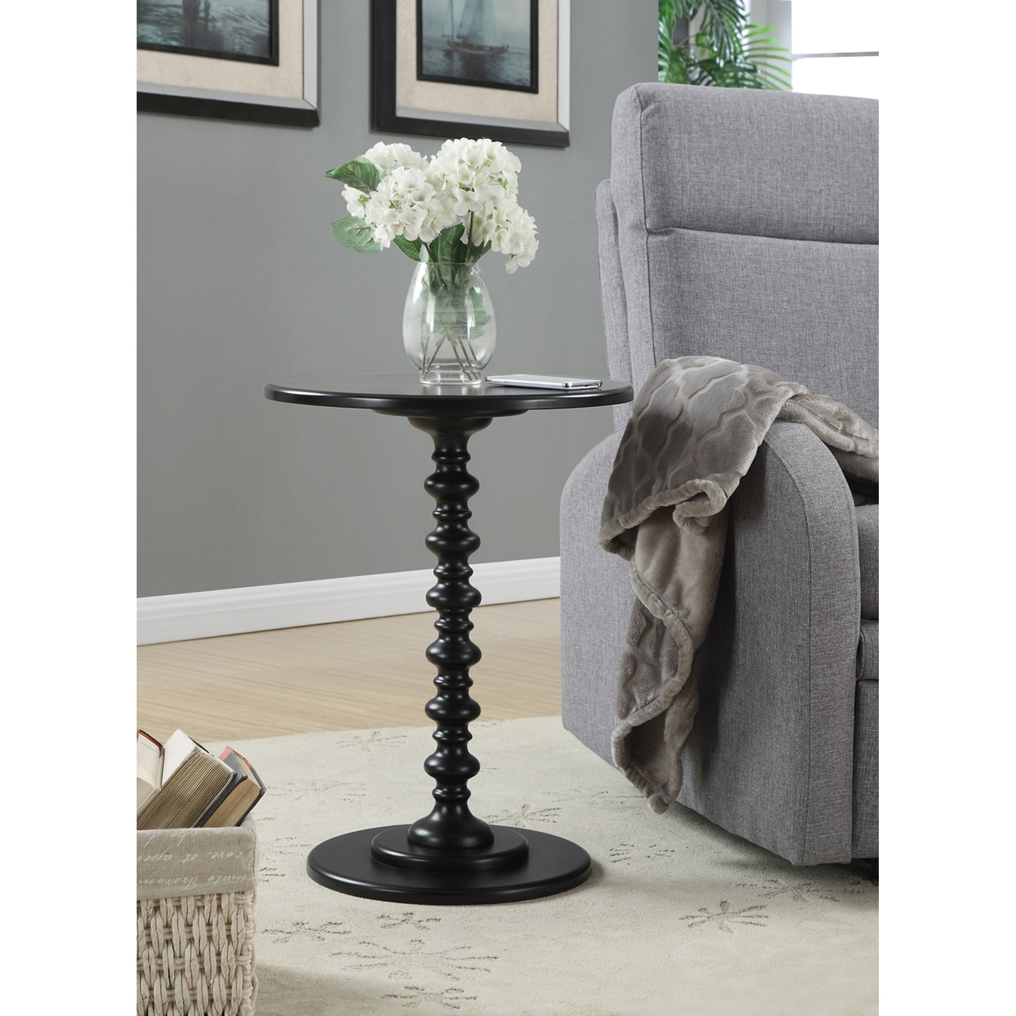 Round spindle side table discount