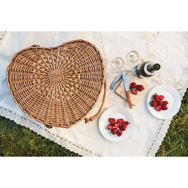 Picnic Time Heart Picnic Basket