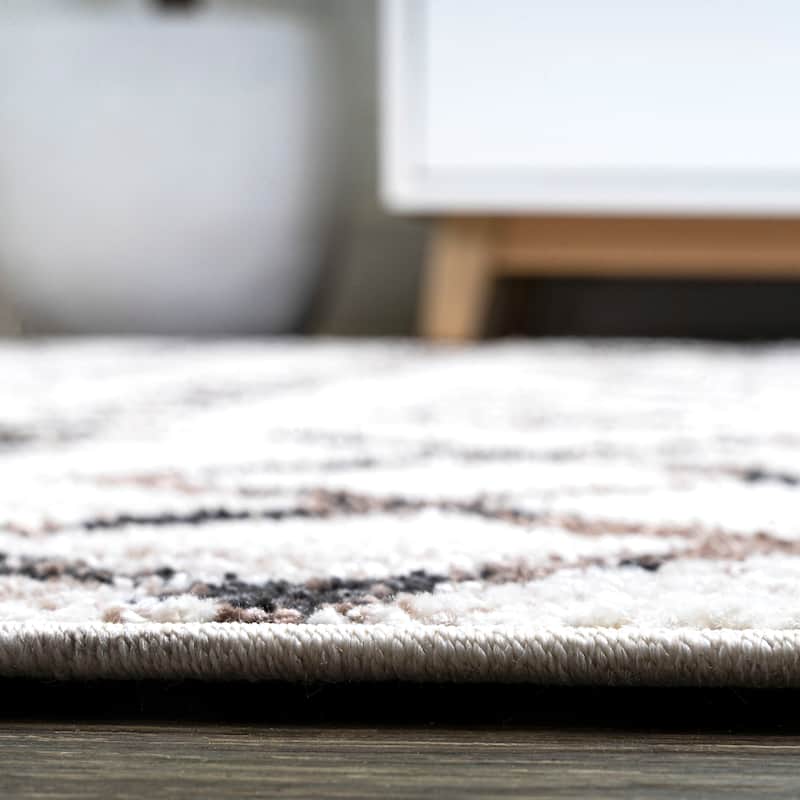 JONATHAN Y Amanar Moroccan Diamond Area Rug