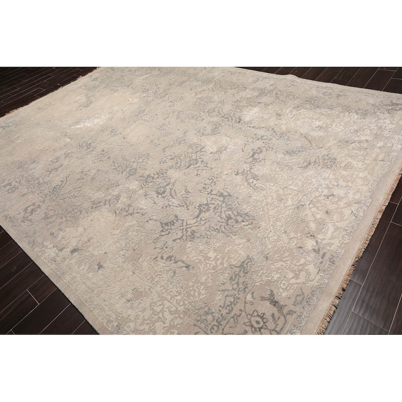 Hand Knotted Beige, Gray Sherpa Wool and Silk Oriental Area Rug - 9' x 12'