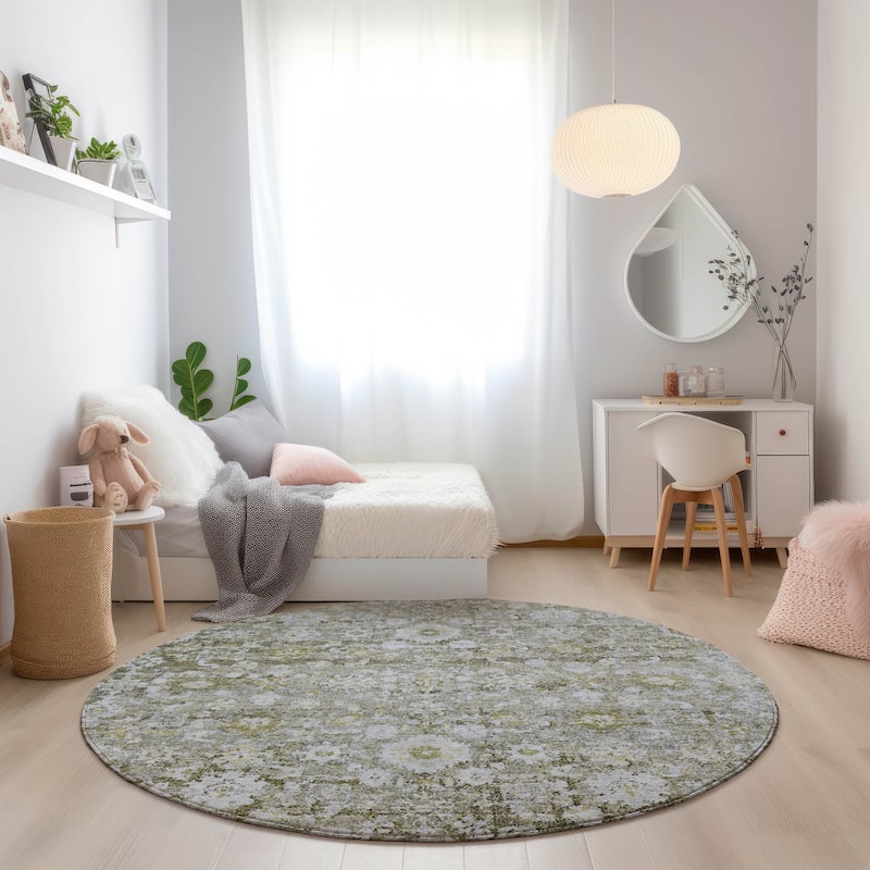 Machine Washable Indoor/ Outdoor Chantille Traditional Vintage Floral Rug - Taupe - 8' x 8'