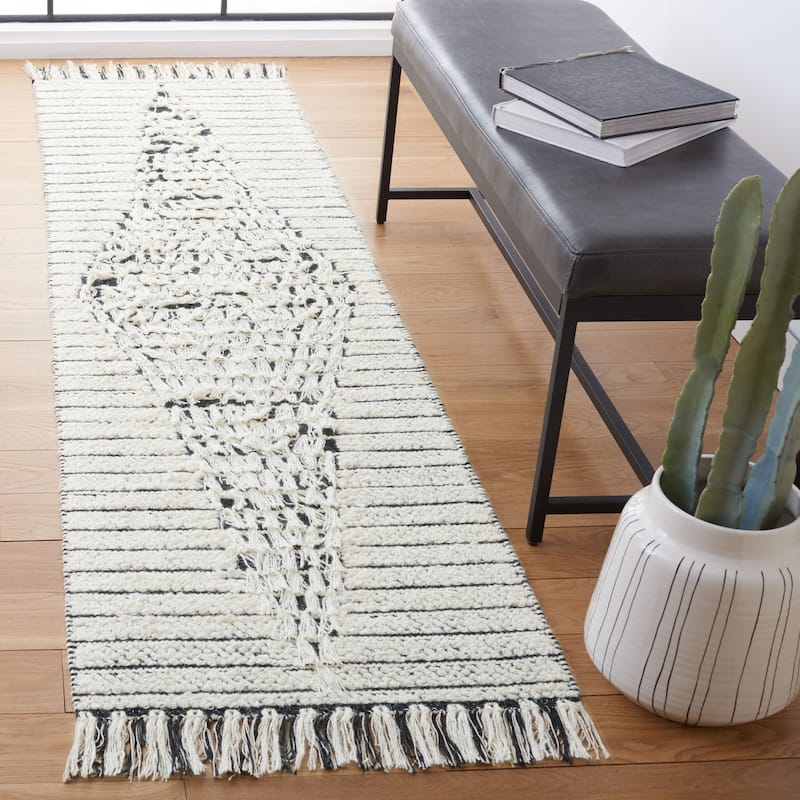 SAFAVIEH Flatweave Vermont Frohlinde Boho Wool Rug - 2'3" x 8' Runner - Ivory/Black