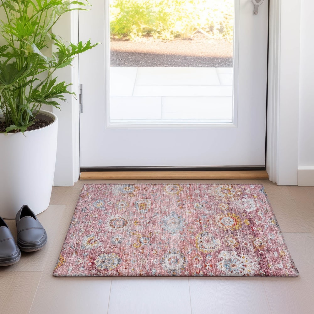 Machine Washable Indoor/ Outdoor Vintage Traditional Chantille Rug
