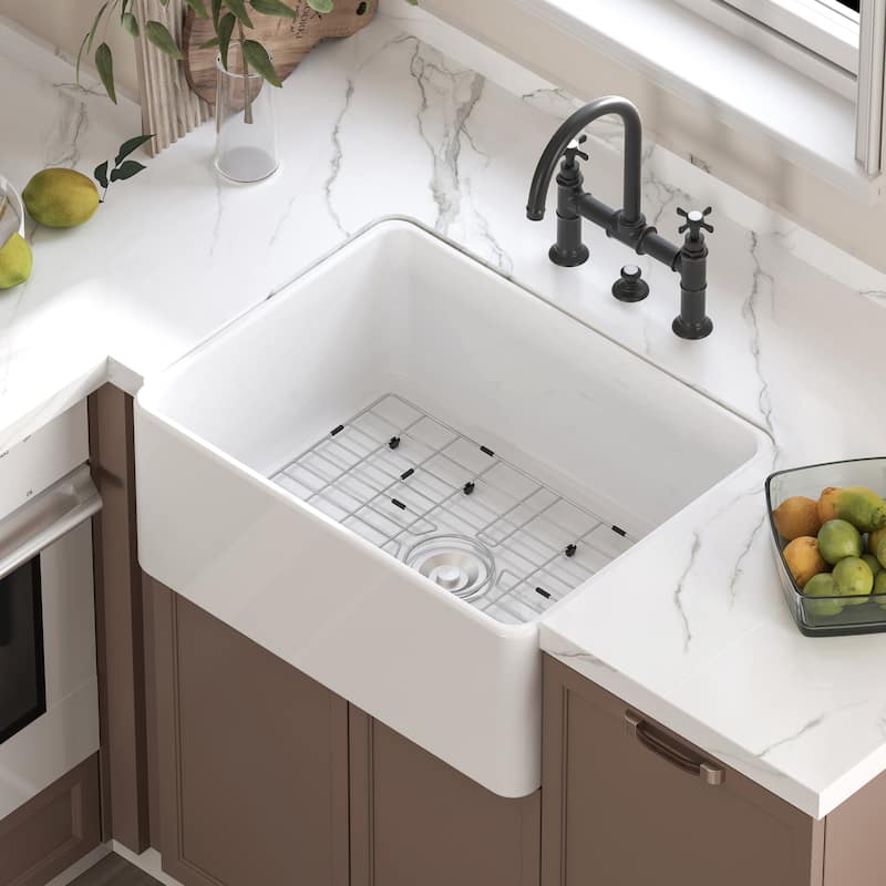 24" L X 18" W Farmhouse Kitchen Sink with Sink Grid & Basket Strainer - White