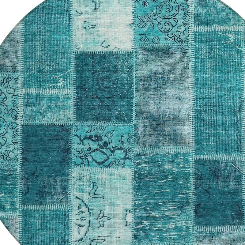 HomeRoots Patchwork Traditional Rectangle Outdoor Rug