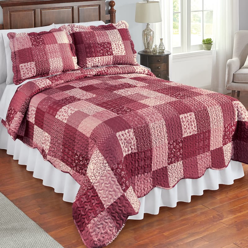 Classic Floral Patchwork Scalloped Edge Quilt - Burgundy Multi - King