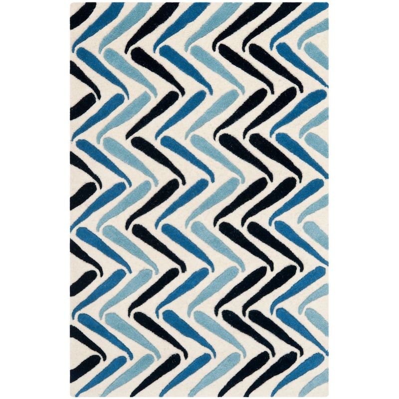 SAFAVIEH Handmade Soho Ashlea Blue New Zealand Wool Rug - 2'6" x 4' - Ivory/Blue