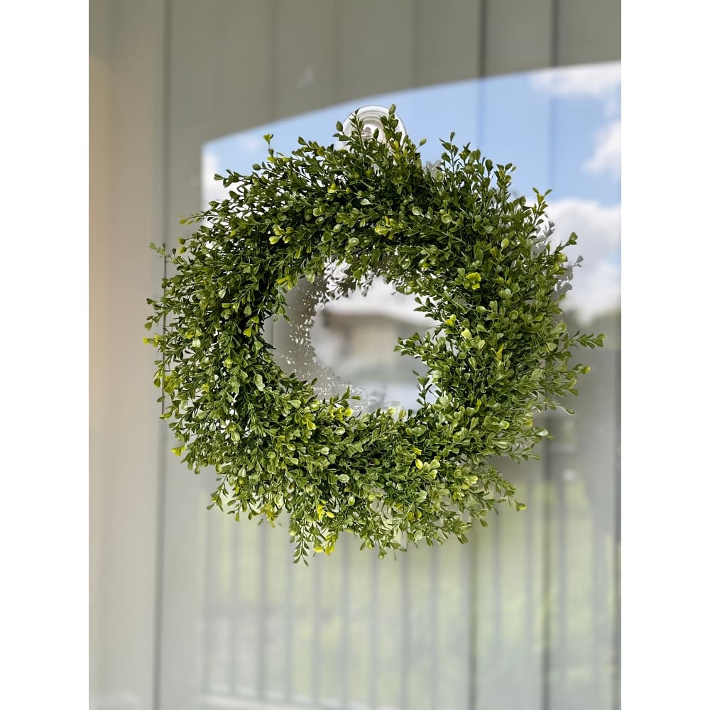 16", 18", 24" or 30" Decorative Boxwood Wreaths