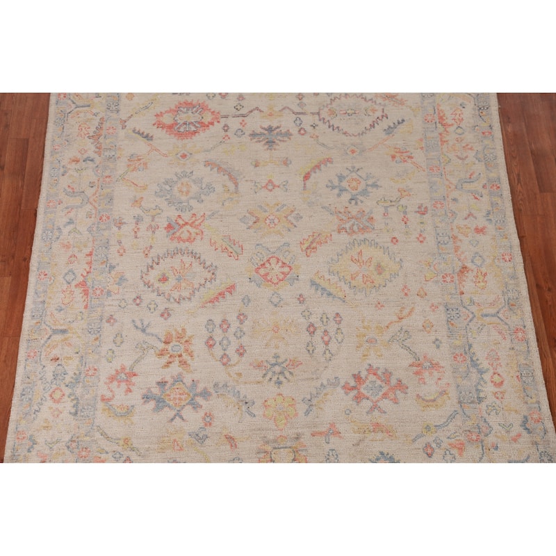 Hand Knotted Oriental 100% Wool Carpet Transitional All-Over Beige & Ivories Oushak Area Rug - 8' 9'' X 6' 0''