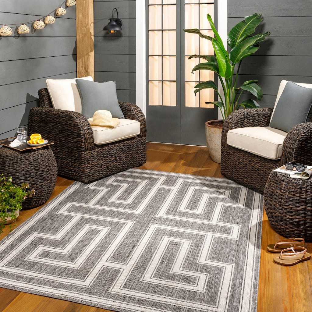 Livabliss Shuppo Indoor/ Outdoor Scrollwork Area Rug