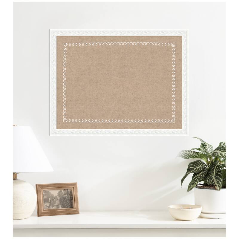 Kate and Laurel Pinboard White Scalloped Edge