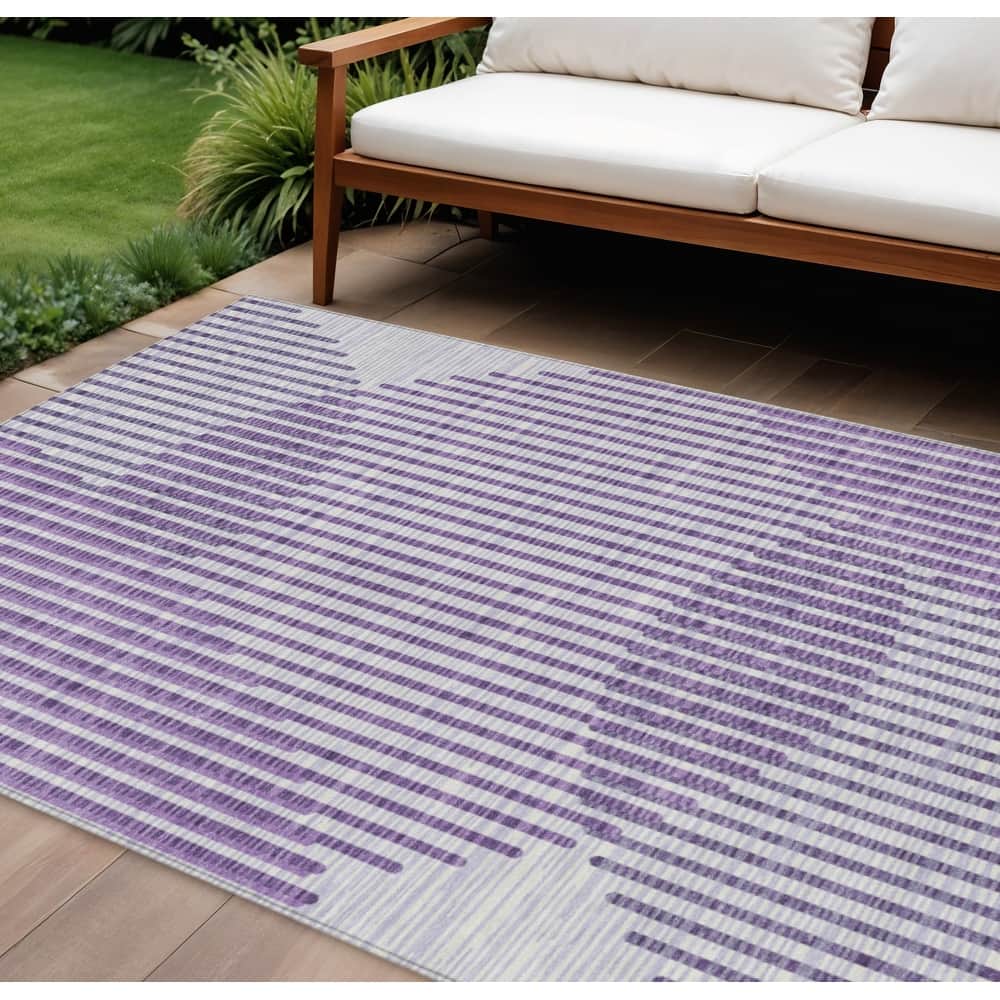 HomeRoots Geometric Transitional Rectangle Outdoor Rug