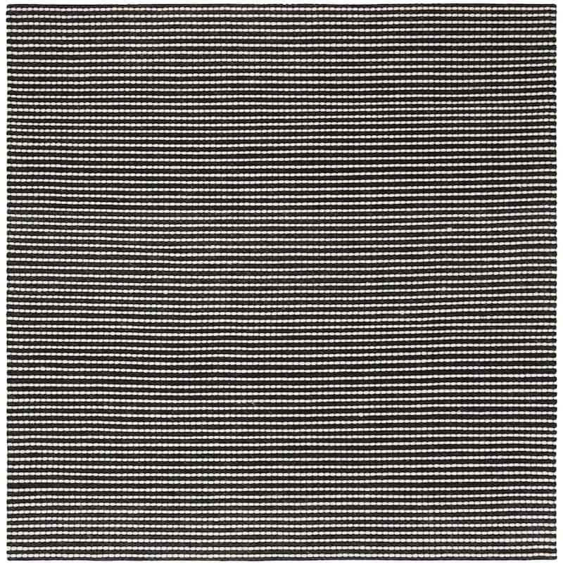 SAFAVIEH Handmade Natura Refiqe Wool Rug