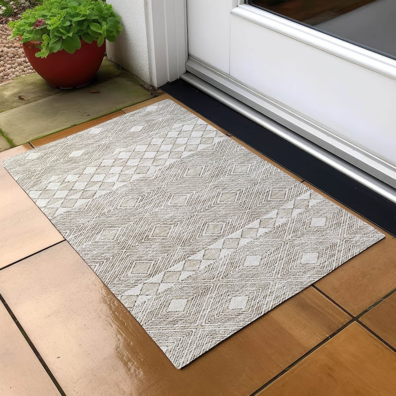 Machine Washable Indoor/ Outdoor Chantille Moroccan Boho Rug - Taupe - 1'8" x 2'6"