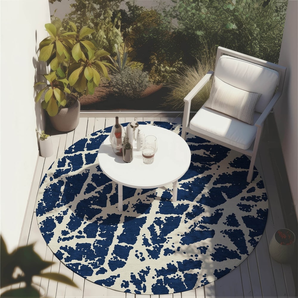 Machine Washable Indoor/ Outdoor Transitional Navy Crackle Chantille Rug