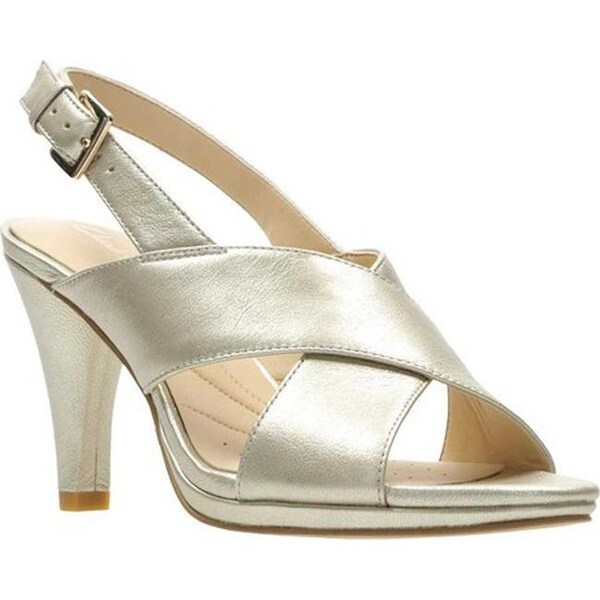 dalia lotus clarks