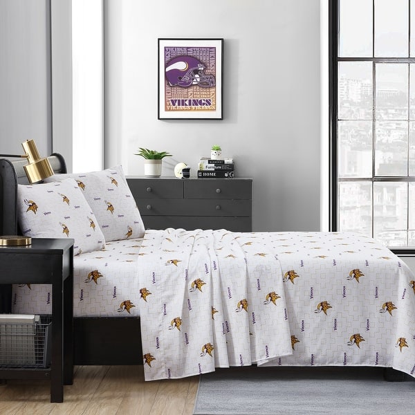 Minnesota Vikings NFL Licensed 'Scatter' Sheet Set - Bed Bath