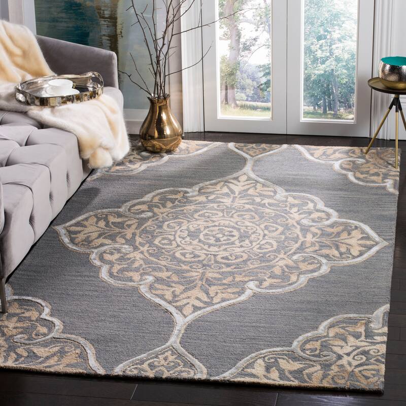 SAFAVIEH Handmade Dip Dye Emeteria Medallion Wool Rug - 5' x 8' - Slate/Beige