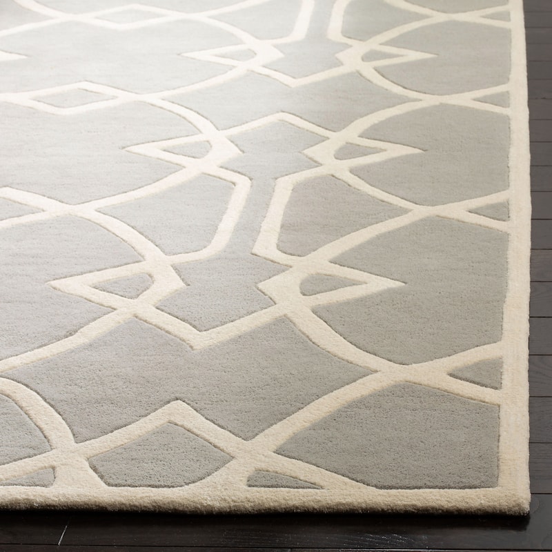 SAFAVIEH Handmade Capri Henriqueta Modern Wool Rug