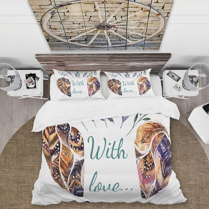 Designart 'Hearted Shaped Valentine Feathers' Traditional Duvet Cover Set