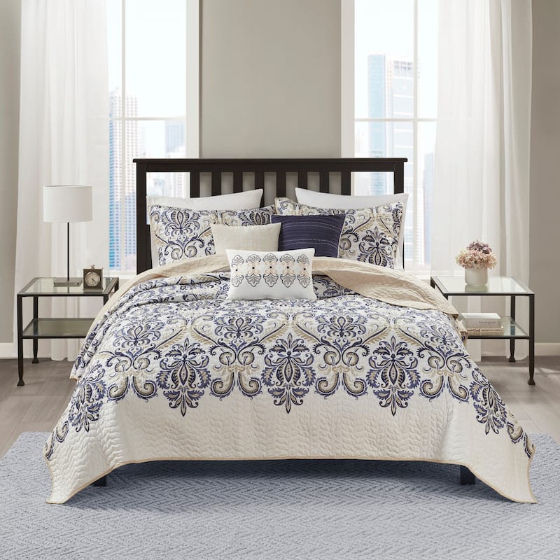 Madison Park Cardiff 6 Piece Reversible Quilt Set with Throw Pillows - Full - Queen