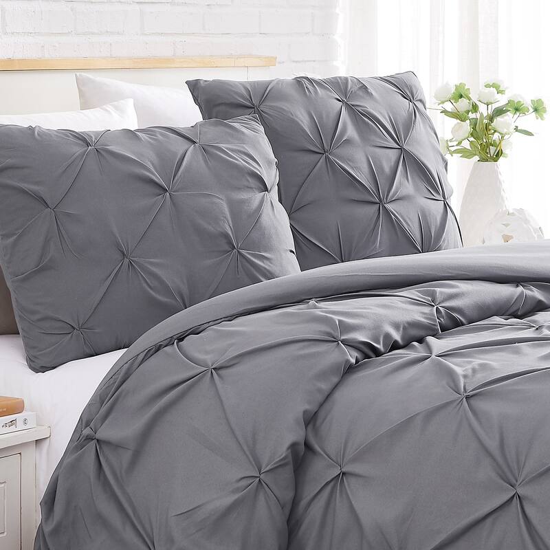 Pintuck 3 piece Duvet Cover Set
