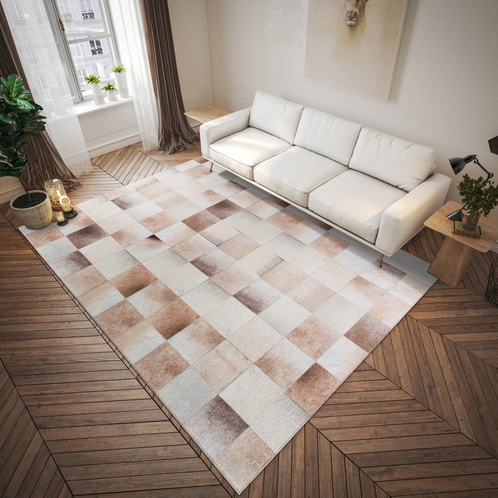 Indoor/ Outdoor Laredo Faux Hide Square Patchwork Washable Area Rug