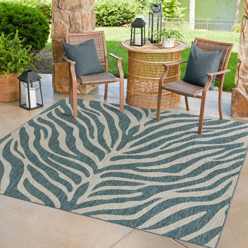 Outdoor Gallery Collection Area Rug - Teal - 10' Square