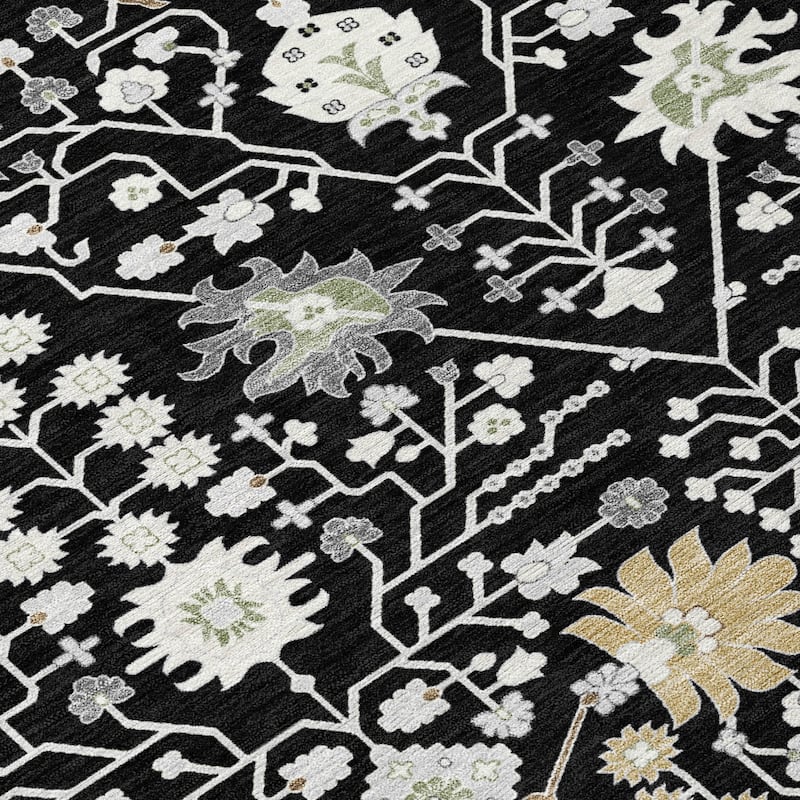 Machine Washable Indoor/ Outdoor Global Traditional Chantille Rug