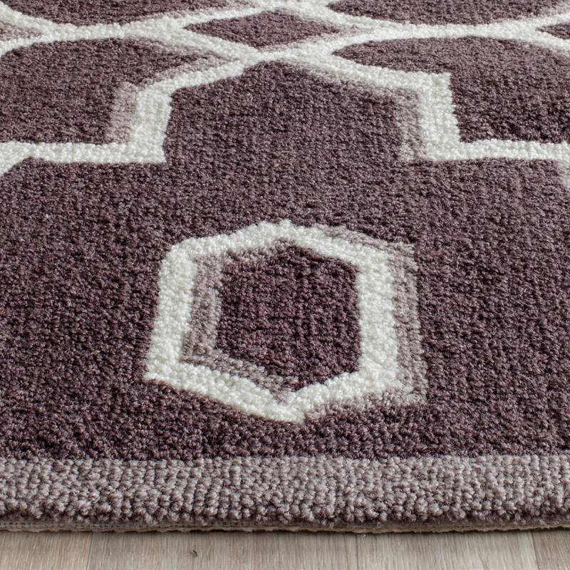SAFAVIEH Handmade Four Seasons Indrishka Floral Rug