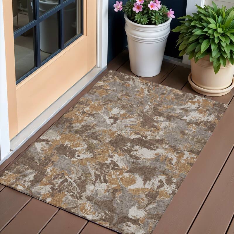 HomeRoots Floral Transitional Rectangle Outdoor Rug - 3' x 5'