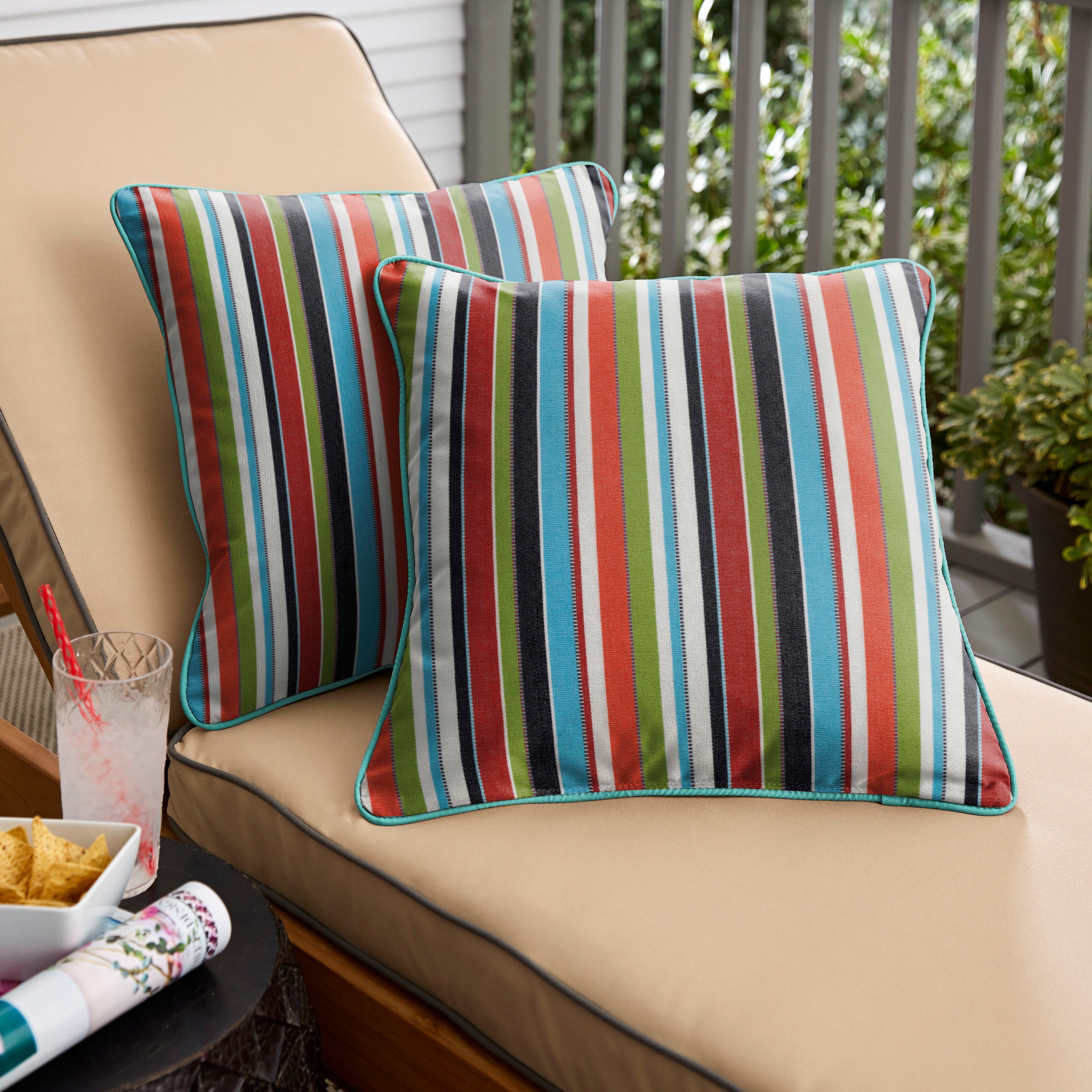 Sunbrella Carousel Confetti/ Canvas Aruba Indoor/ Outdoor Pillow Set