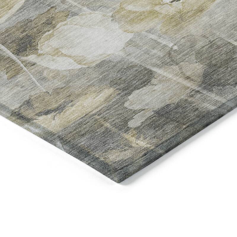 HomeRoots Floral Transitional Rectangle Outdoor Rug