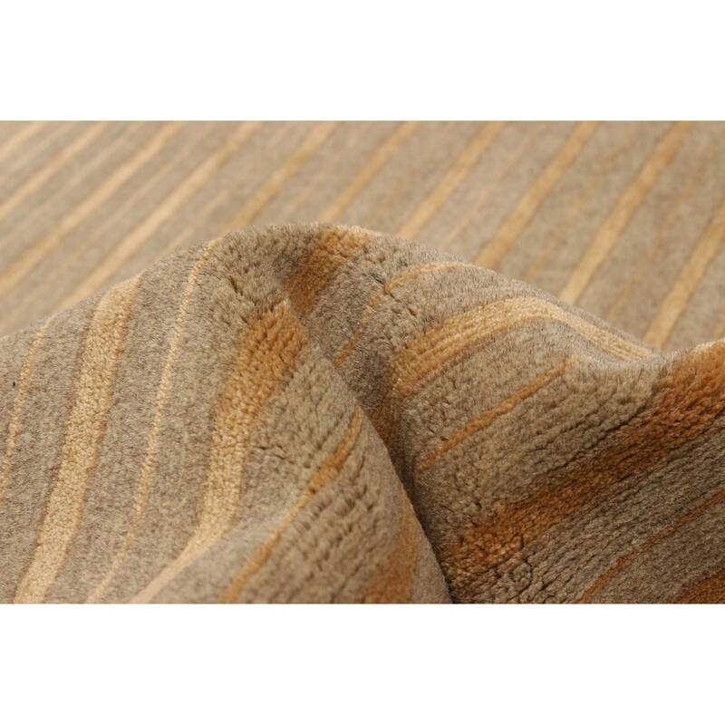 ECARPETGALLERY Hand-knotted Opulence Khaki Silk, Wool Rug - 6'8 x 6'5