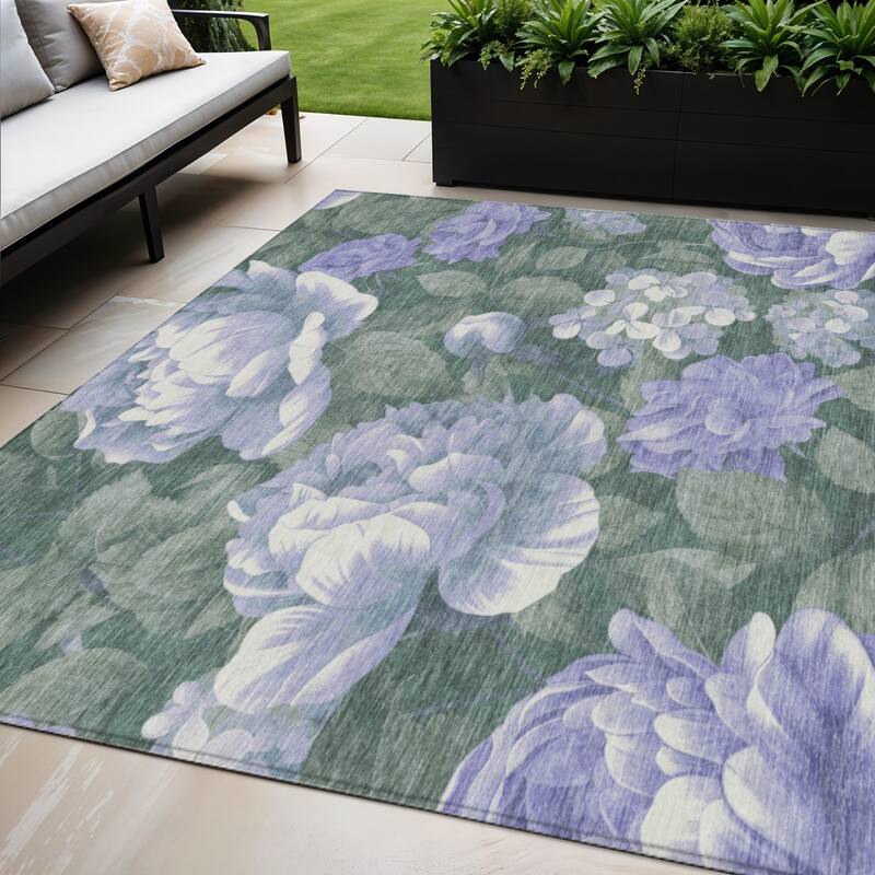 HomeRoots Floral Transitional Rectangle Outdoor Rug - Purple - 5' X 8'