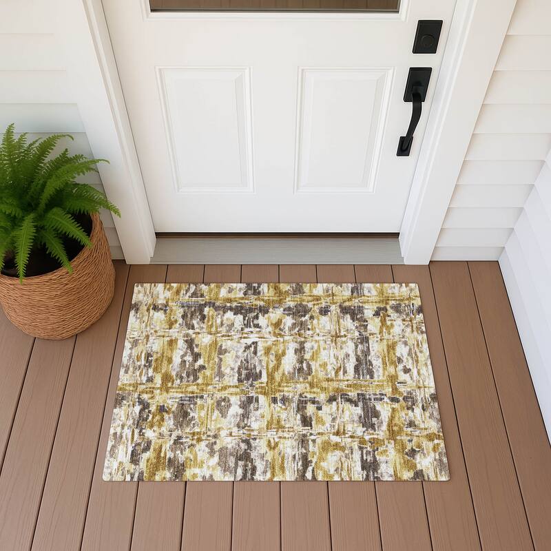 Machine Washable Indoor/ Outdoor Casual Fowler Chantille Rug - Turmeric - 1'8" x 2'6"