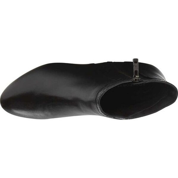 total motion raina plain boot