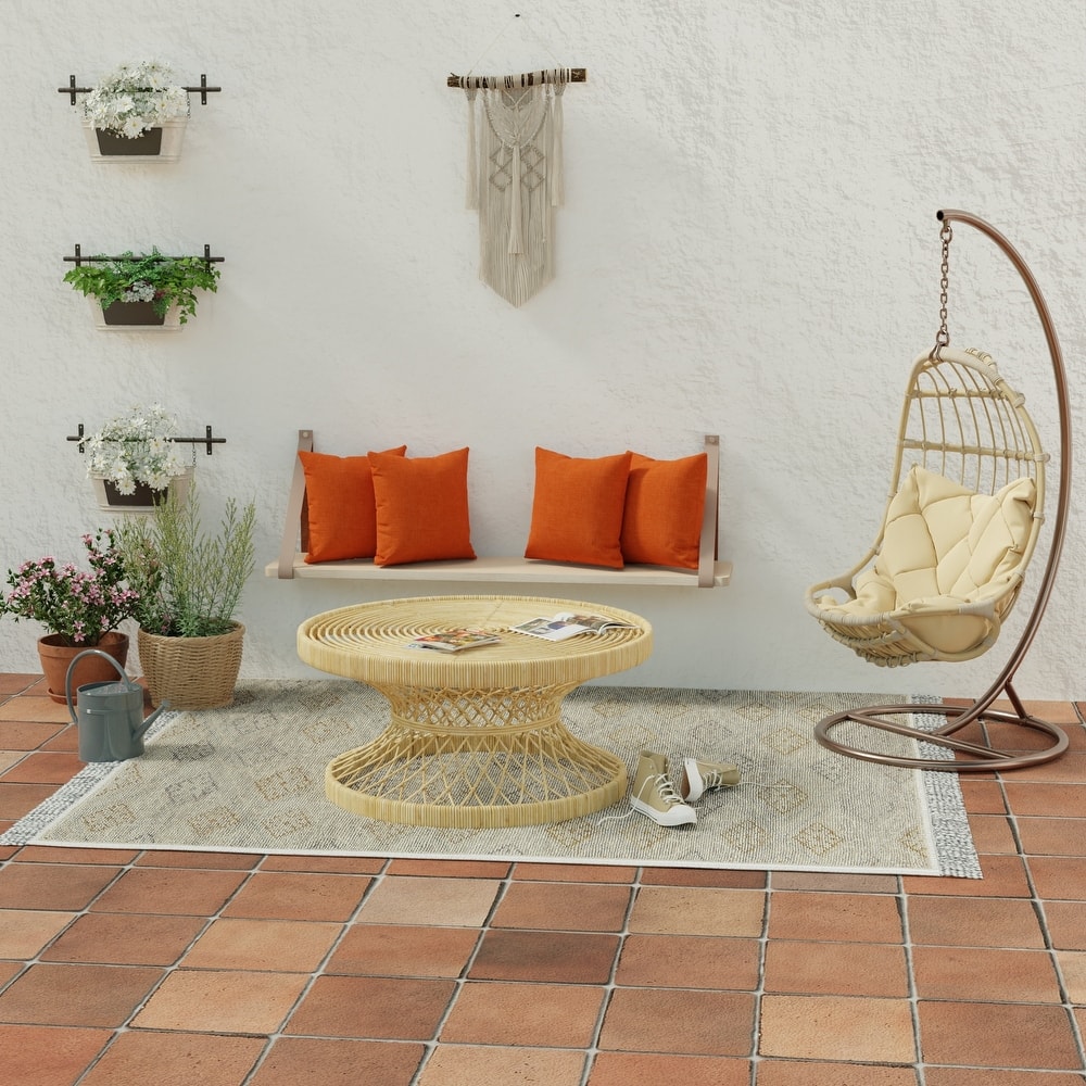 17" x 17" Outdoor Throw Pillow - Set of 2 - 17'' L x 17'' W x 5'' H