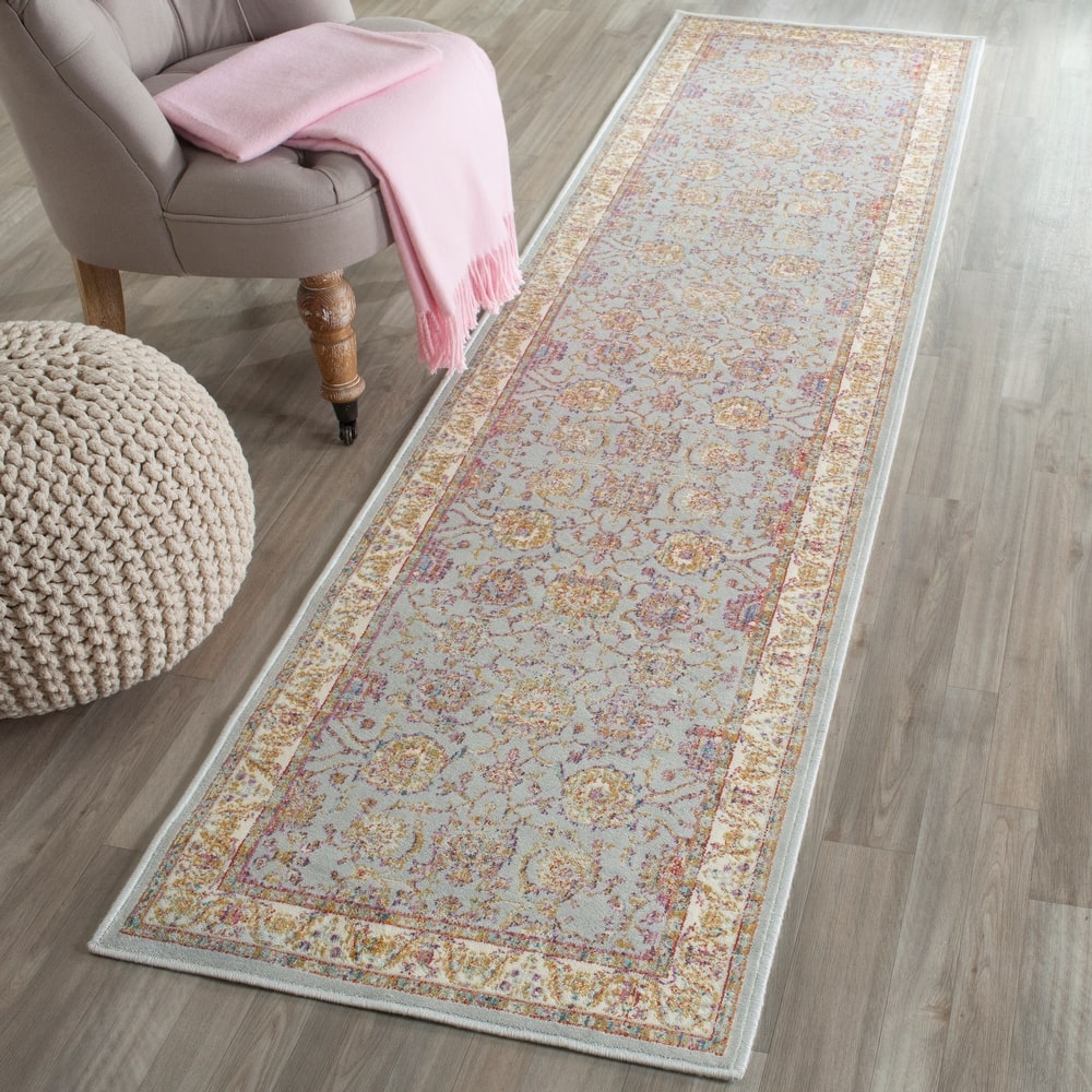 SAFAVIEH Sevilla Anbar Traditional Oriental Viscose Rug