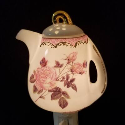 Rose Stems Teapot Shaped Night Light