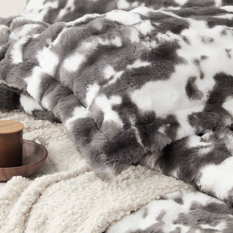 Chunky Bunny Spotty - Coma Inducer® Oversized Comforter Set