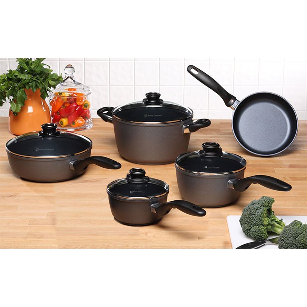 Wolfgang Puck 9-Piece Stainless Steel Cookware Set; Scratch-Resistant  Non-Stick Coating; Includes Pots, Pans and Skillets; Clear Lids and Cool  Touch