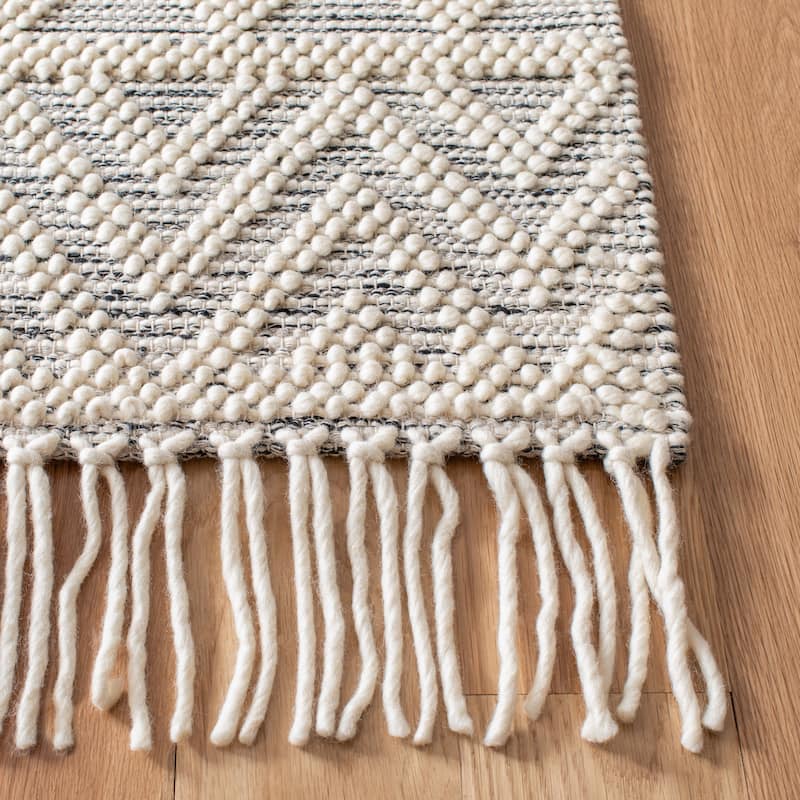 SAFAVIEH Handmade Natura Cesarina Wool Rug - Ivory/Black - 8' x 10'