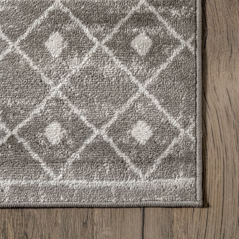Nuloom Kimberly Transitional Moroccan Banded Area Rug