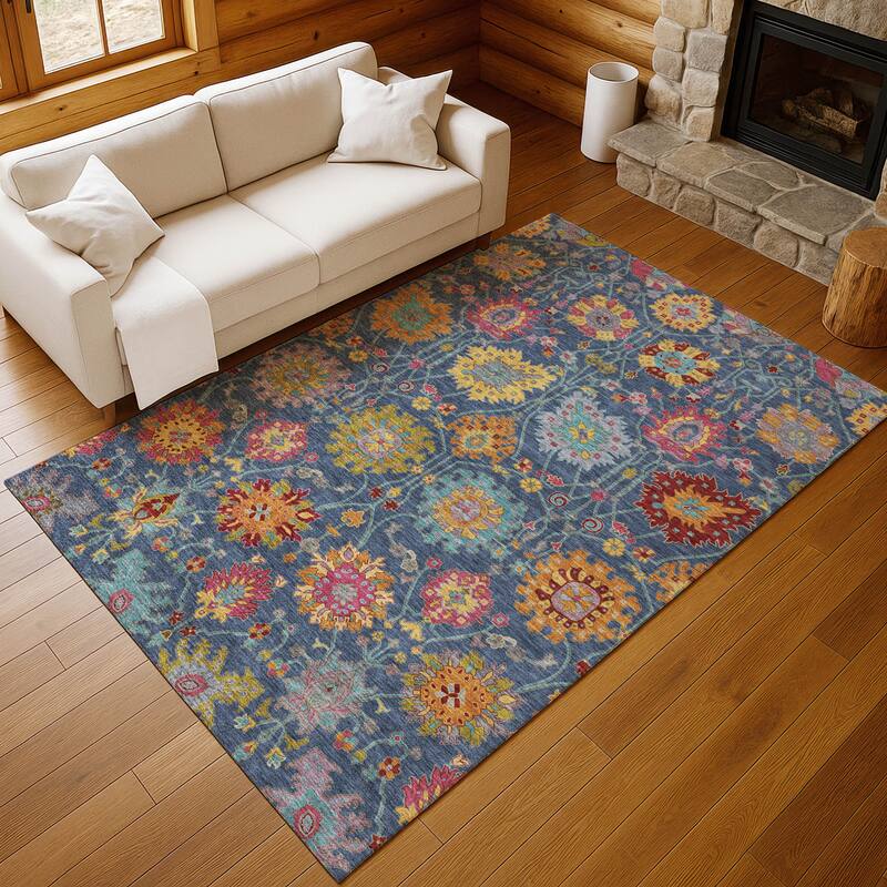 Machine Washable Indoor/ Outdoor Traditional Kashan Chantille Rug