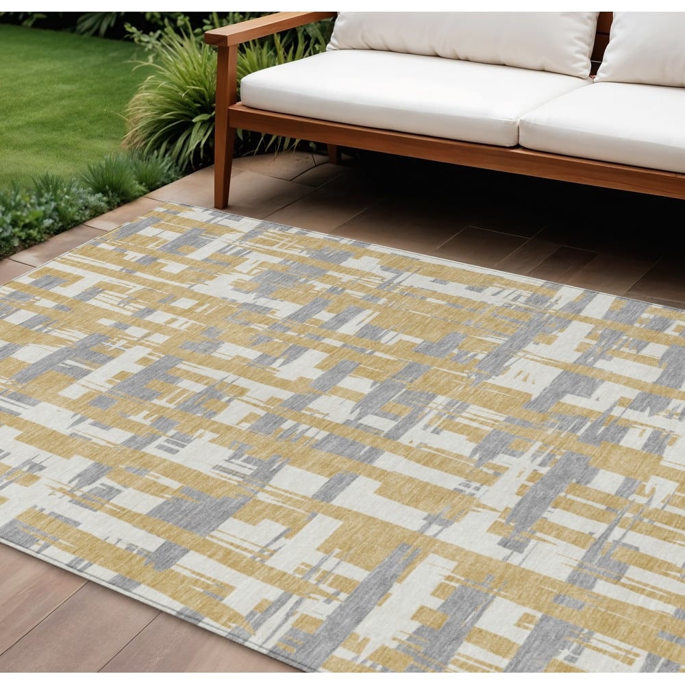 HomeRoots Striped Transitional Rectangle Outdoor Rug