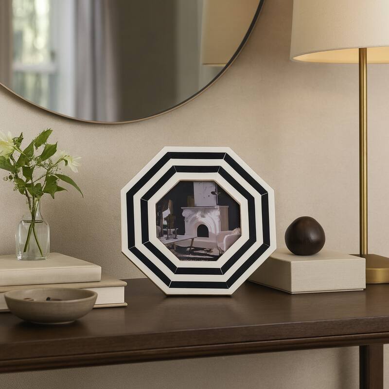 Resin Contemporary Octagon Photo Frame - Black - Lines Black/white