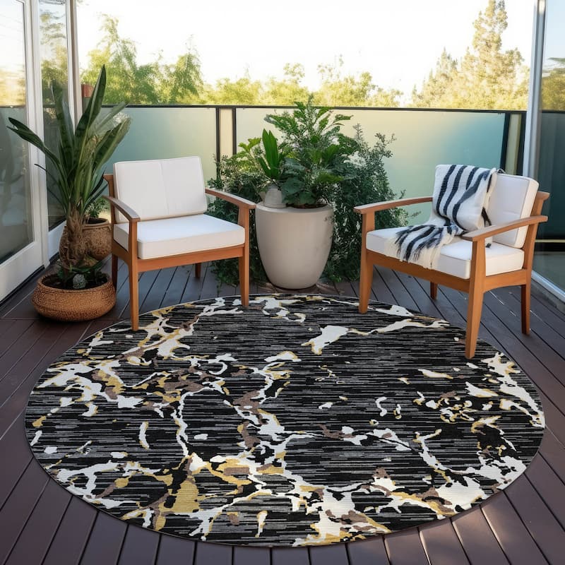 Machine Washable Indoor/ Outdoor Abstract Camo Chantille Rug