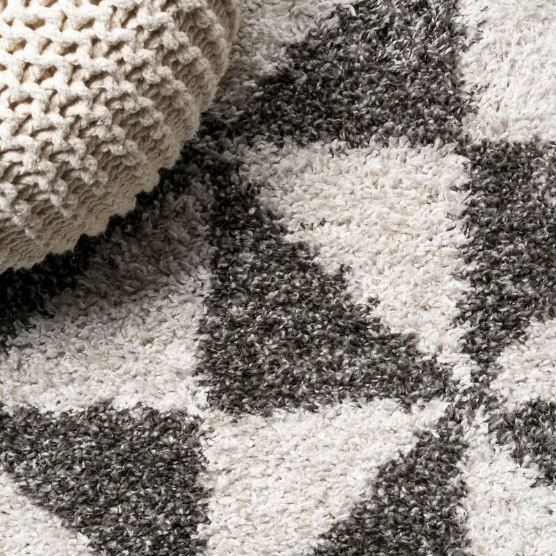 JONATHAN Y Inca Geometric Shag Area Rug